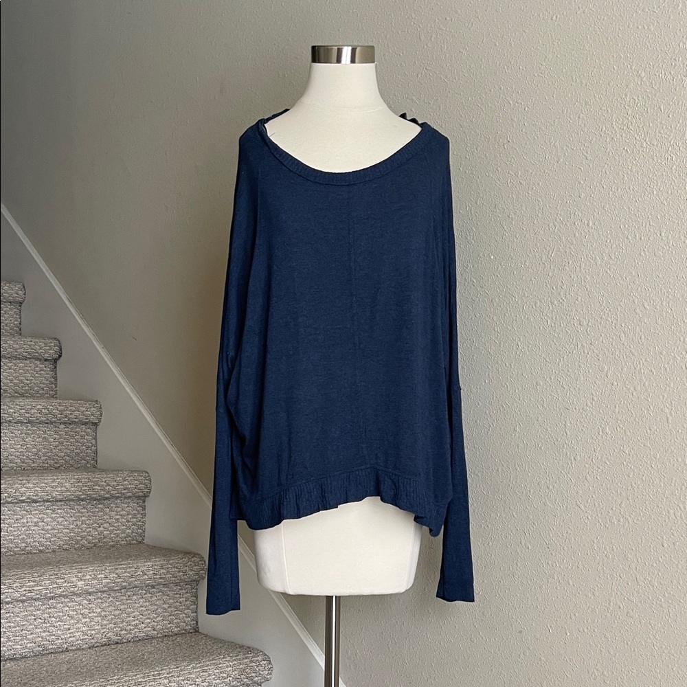 Zara W&B Collection Sz S Navy Top with Long Dolman Sleeves